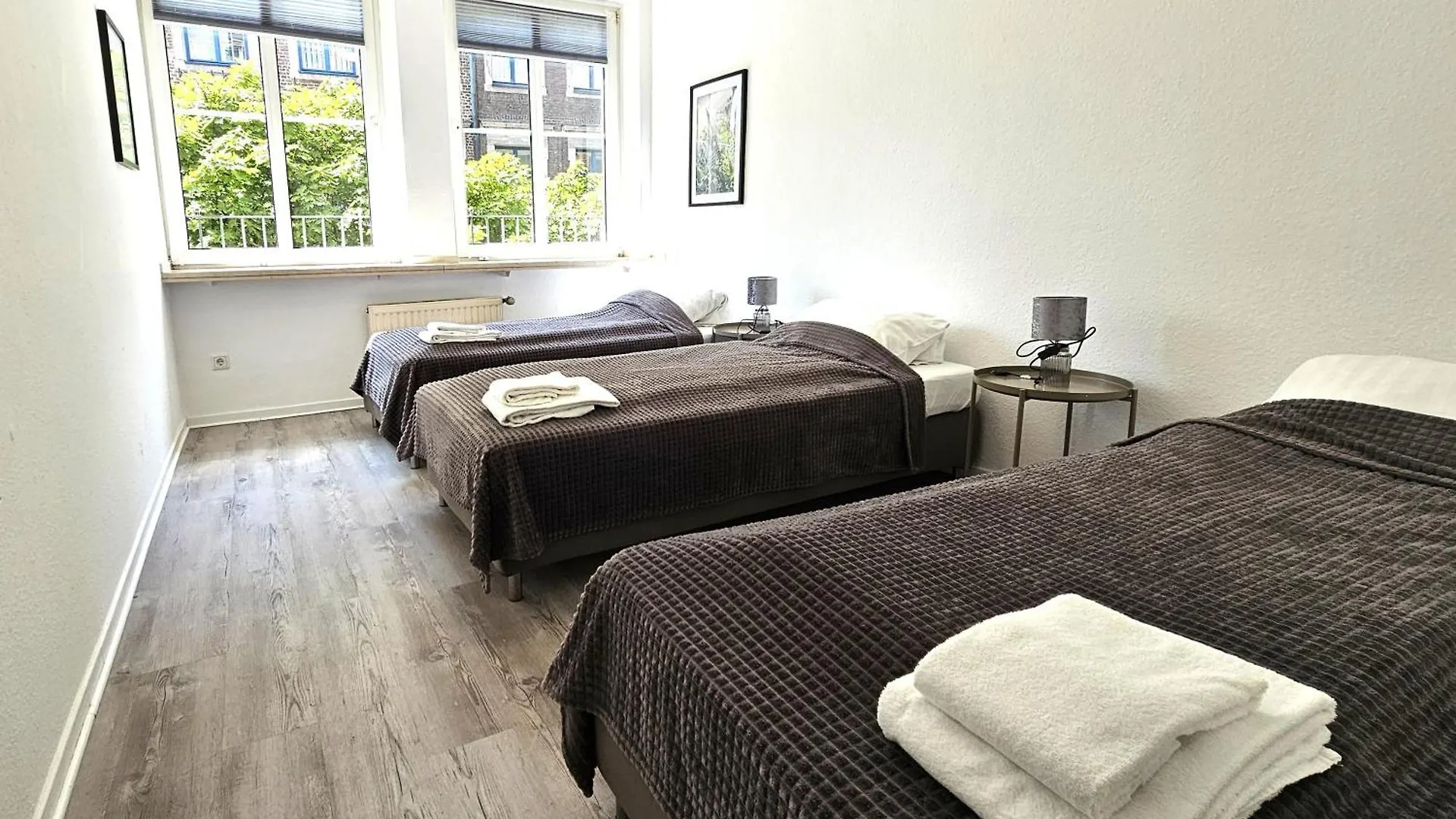 Old Town Apartments デュッセルドルフ 0*,  ドイツ